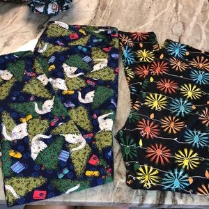 Lula Roe 2 Pair Christmas TC2 Soft Leggings